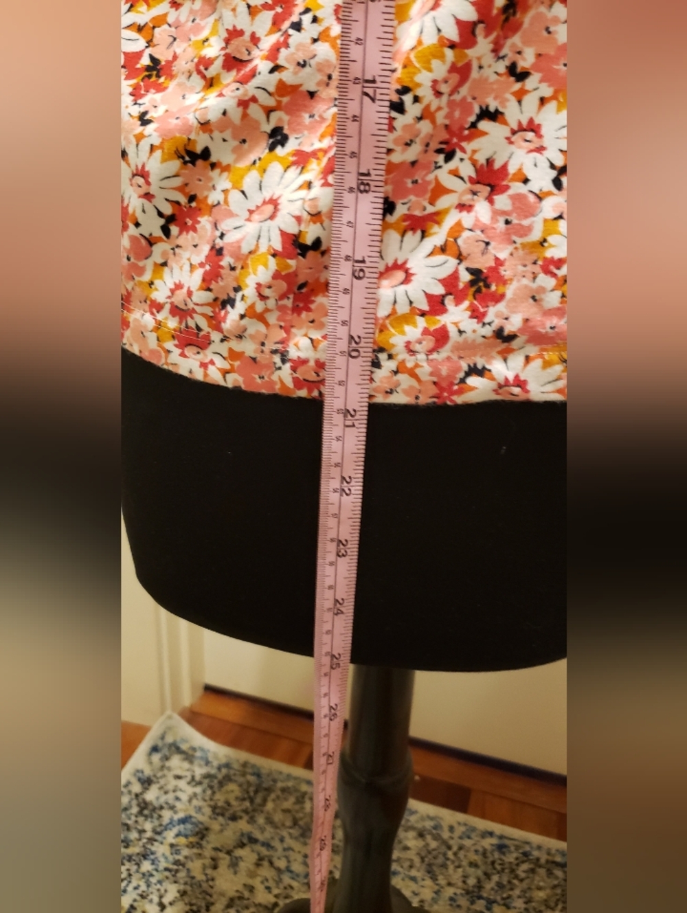 Liz Claiborn Floral Scoop Neck Tank Top in Pink Daisy Print - Picture 11 of 11